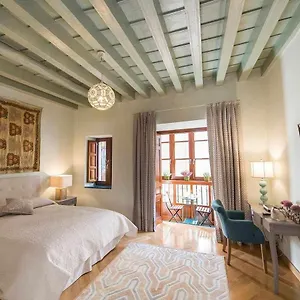 Apartment Luxe Carlos Canal, Seville