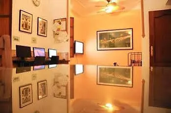 Hostel Triana Backpackers Севилья Испания